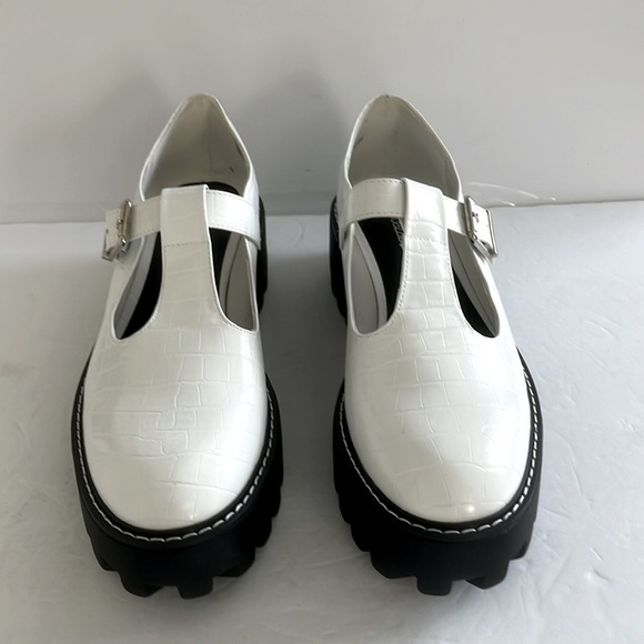 SHOE DAZZLE White Mary Jane Chunky Heels Platform T-Strap Pumps Preppy Size 11 - Picture 3 of 6